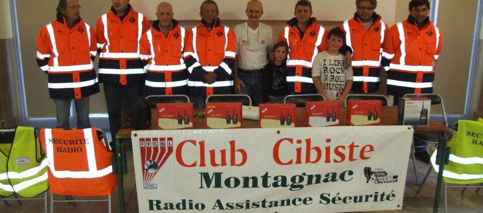 Miembros de un club cebeísta francés perteneciente a la FFCBL/SER