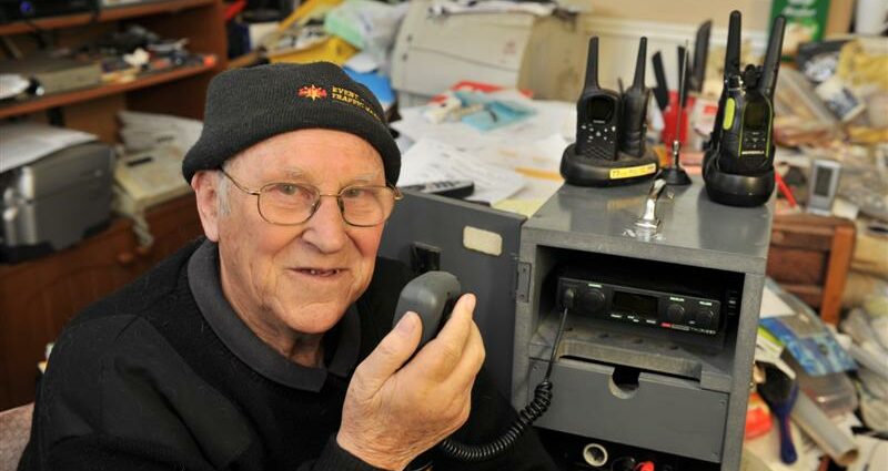 Arthur Driver, 30 años como secretario de la Citizens' Band Radio Association of New Zealand
