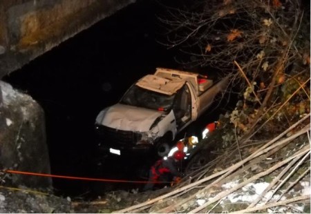 El vehículo accidentado auxiliado gracias al uso de la radio CB