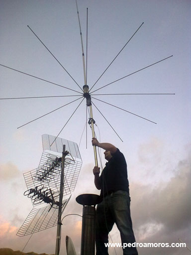 La antena es un elemento indispensable en una estación de CB.