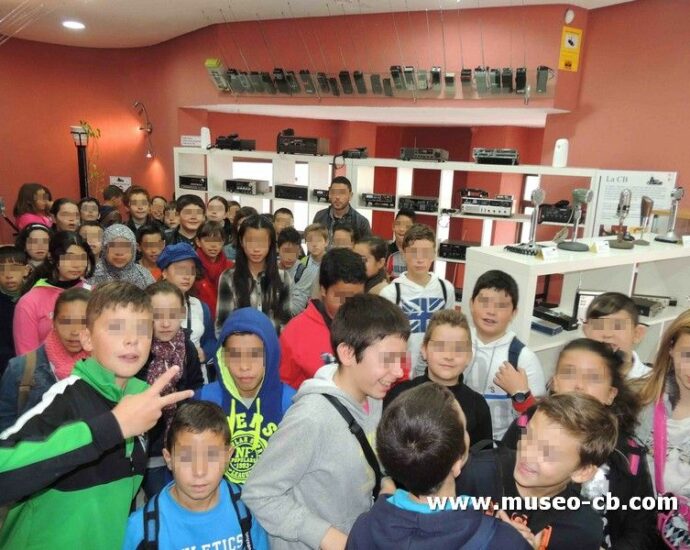 Alumnos del CEIP Taraguilla de San Roque, de vista en Museo CB