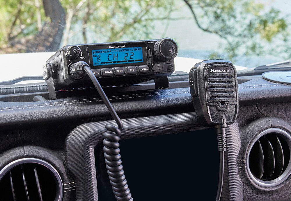 Midland MXT500, transceptor móvil para GMRS con 50 vatios de potencia.