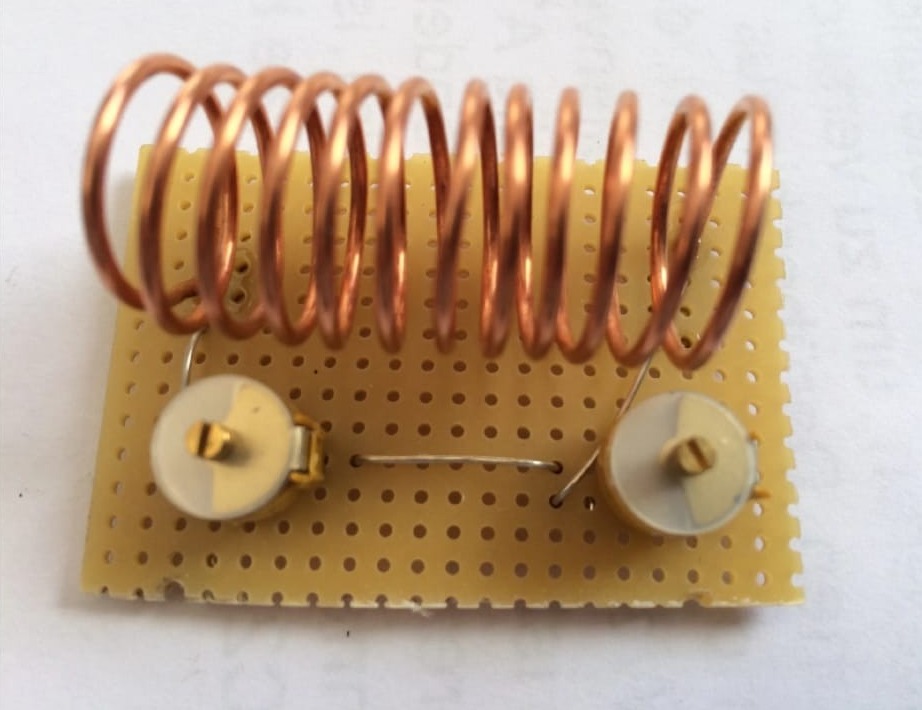 Antena de media onda para CB alimentada por el extremo.