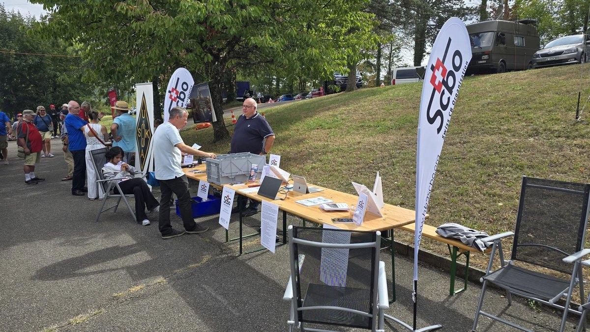 Un momento de la jornada, donde se vivió un ambiente distendido y participativo. Jornada de Radio de la FACB, celebrada el 30 de agosto de 2026 en las instalaciones de SSA Sichtern en Liestal.